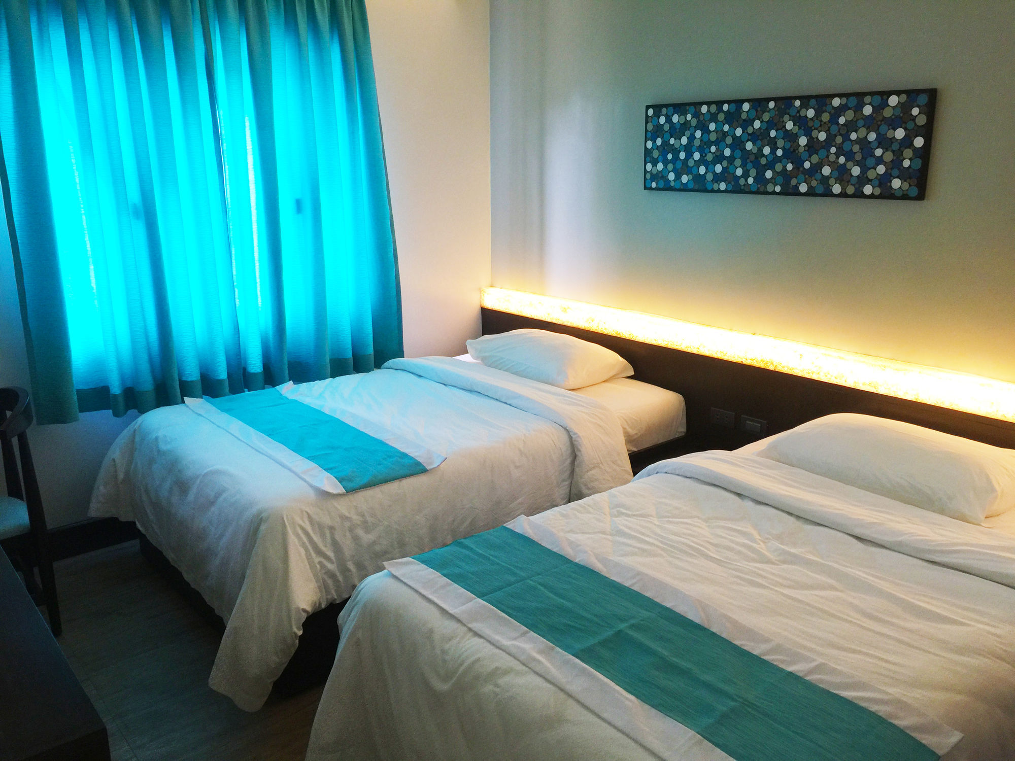 Twin Tides Panglao Hotel Exterior photo
