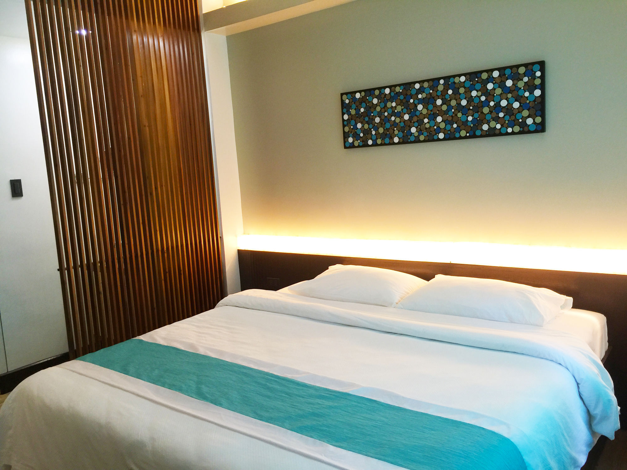 Twin Tides Panglao Hotel Exterior photo